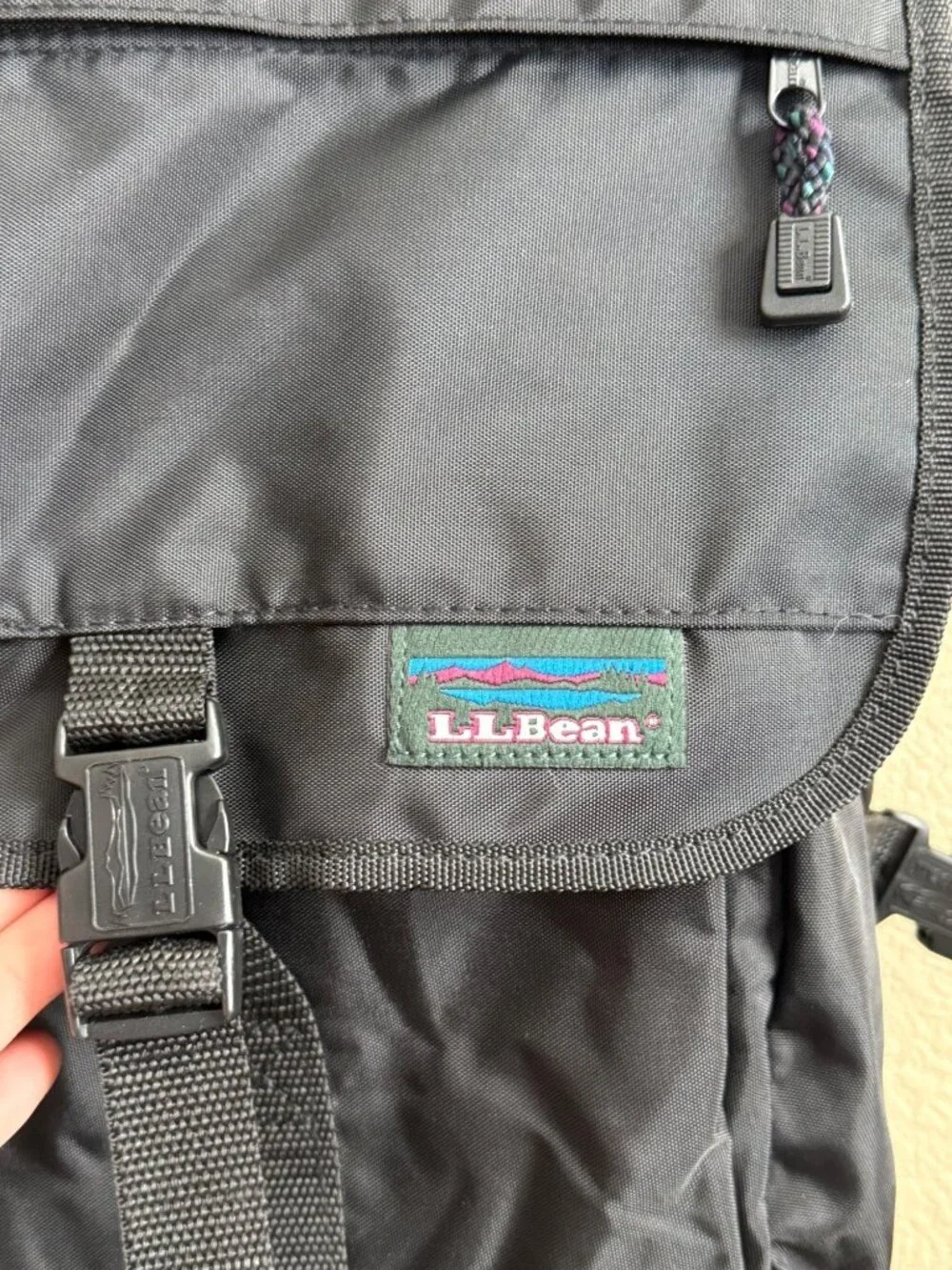 L.L. Bean Garment Travel Luggage Bag Shoulder Strap Black Style M541